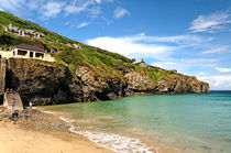 Rocky Cliff Face of Trevaunance Cove von Rod Johnson