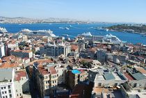 Blick vom Galata-Turm in Istanbul by loewenherz-artwork