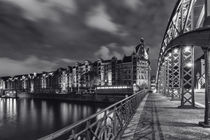 Brücke in der Speicherstadt II von Simone Jahnke