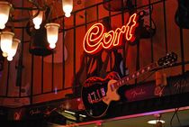 Fender-Gitarren-Shop in Istanbul von loewenherz-artwork