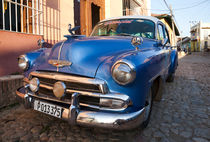 1951 Chevrolet Styleline DeLuxe Sedan in Trinidad, Cuba by studio-octavio