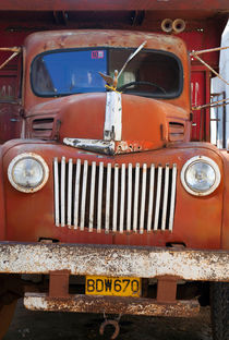 1940s vintage Ford Jailbar truck, Cuba von studio-octavio
