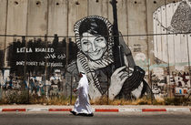 Israeli constucted 'West Bank Barrier' dividing Palestine von studio-octavio