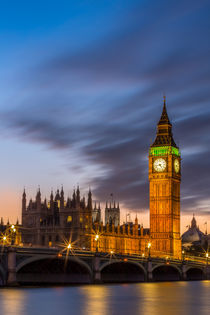 Big Ben erstrahlt im Licht by Martin Büchler