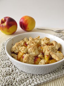 Nektarinen Crumble von Heike Rau