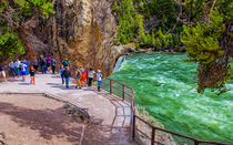 Yellowstone Falls From Above von John Bailey