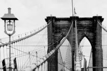 new york city ... brooklyn bridge & lantern von meleah