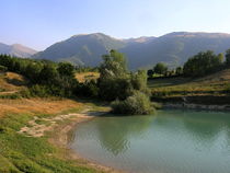 Beautiful lake in italy  von esperanto