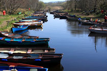 Fishing Boat Row von Aidan Moran