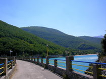 River on the dam by esperanto