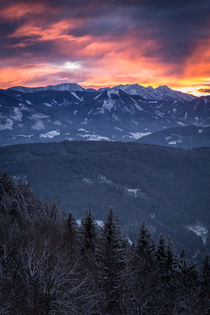 der Himmel brennt by Lukas Kirchgasser