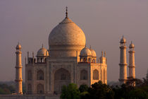 Taj Mahal Sunset by Aidan Moran