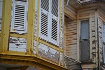 wooden houses in Istanbul... 3 von loewenherz-artwork