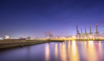 Hamburger Hafen IX by photoart-hartmann