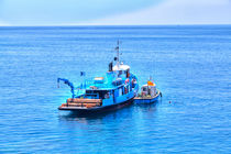 Boot an der ligurischen Küste von Italien von Gina Koch