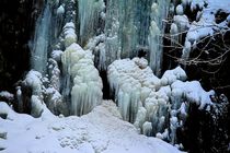 Icy Waterfall von mario-s