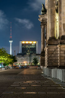 Reichstag und Berliner Fernsehturm I von elbvue von elbvue
