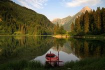 Bergsee im Morgenlicht von Bruno Schmidiger