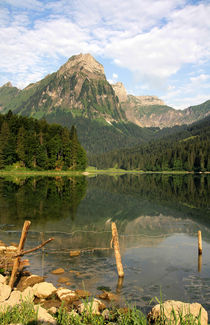 Stiller Bergsee von Bruno Schmidiger