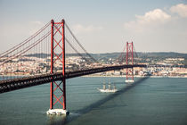 Brücke in Lissabon von flylens