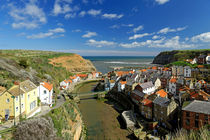 The Seaside Village of Staithes von Rod Johnson