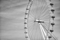 London Eye by Salvatore Russolillo