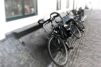 bike on wall Maastricht von Diana C. Bernardi