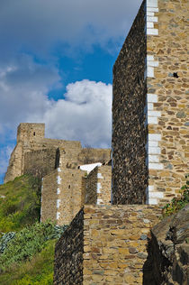 Castle Wall in Alentejo Portugal von Angelo DeVal