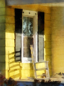 Porch With Long Afternoon Shadow of Rocking Chair von Susan Savad