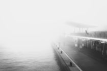 Nebel an den Landungsbrücken by Florian Kunde