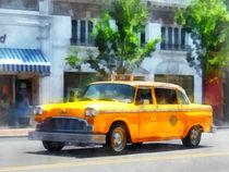 Vintage Checkered Cab by Susan Savad