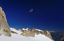 Mont Blanc massif and mer de glace glacier von Antonio Scarpi