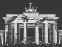 Brandenburger Tor in schwarz-weiß von Franziska Mohr