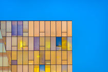 Office Window Color Reflection von Gerhard Petermeir