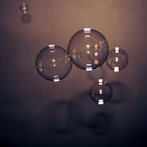 Bubble light by Susanne  Mauz