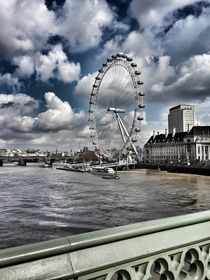 Cloudy Eye by Susanne  Mauz