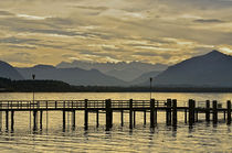 Blick in die Alpen - Chiemsee by Peter Bergmann