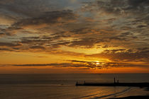 Whitby Sunrise von Rod Johnson