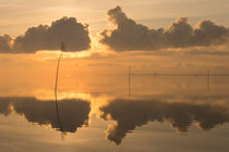 Windstille am Meer 2 von Annette Sturm