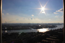 Sonne Hafen Elbe bei Kaiserwetter by Hendrik Molch