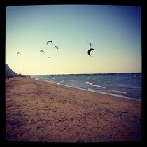 Flying kites von Azzurra Di Pietro