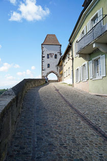 Weg zum Turm by Stephan Gehrlein