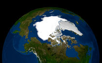 Arctic sea ice in 2005. von Stocktrek Images