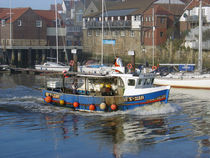 Pride & Joy, WY218 at Whitby by Rod Johnson