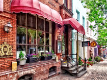 Alexandria VA - Red Awnings on King Street von Susan Savad