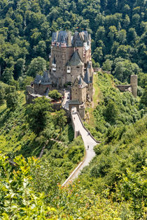 Burg Eltz 97 by Erhard Hess