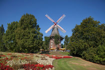 Bremen : Wallmühle in den Wallanlagen by Torsten Krüger