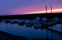 Cairnbulg harbour after sunset von Les Mitchell