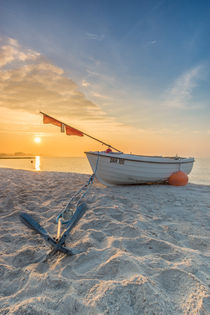 Fischerboot Kellenhusen Ostsee Anker Strand von Dennis Stracke