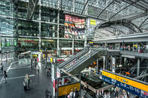 Berlin Hauptbahnhof  by Rob Hawkins